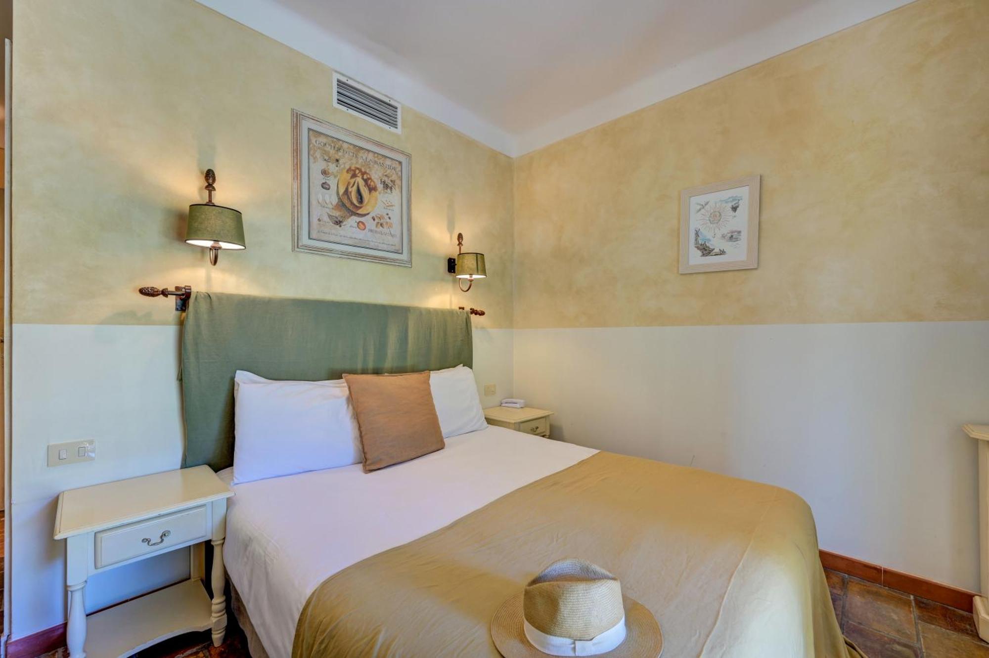 Hotel Moulin D'aure
